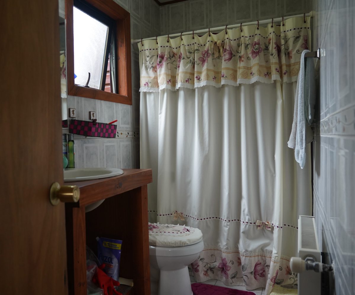 For Sale Se vende precious house casa Villarrica LlauLLau Camino LicanRay close to Pucon 4 bedrooms dormitorios pozo