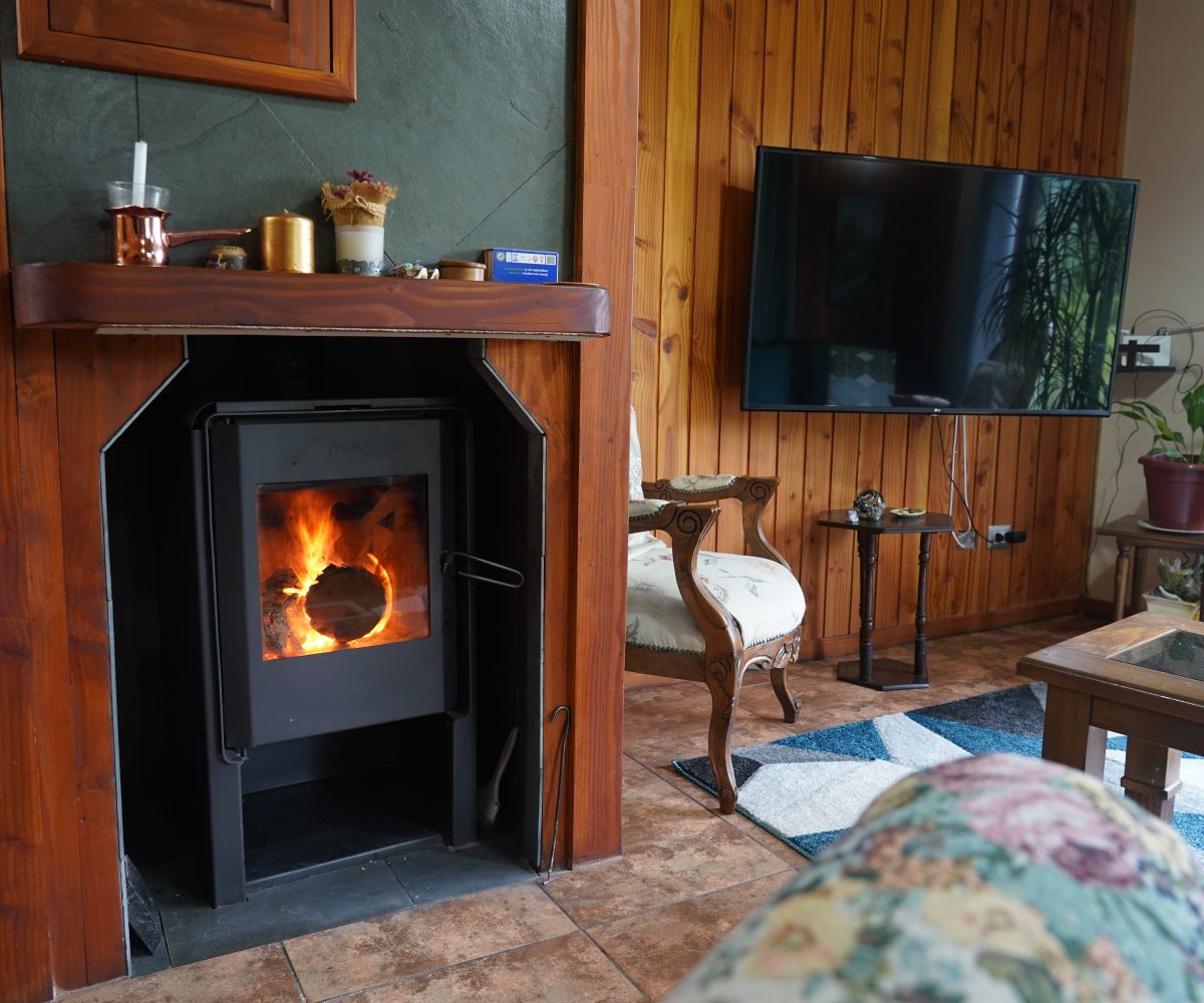 For Sale Se vende precious house casa Villarrica LlauLLau Camino LicanRay close to Pucon 4 bedrooms dormitorios pozo