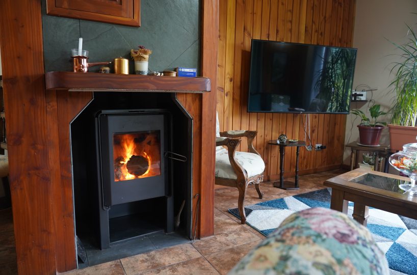 For Sale Se vende precious house casa Villarrica LlauLLau Camino LicanRay close to Pucon 4 bedrooms dormitorios pozo