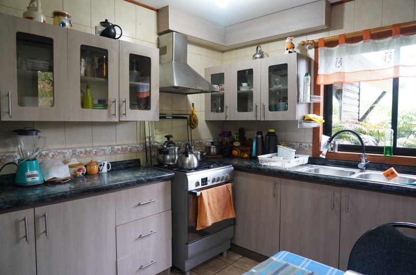 For Sale Se vende precious house casa Villarrica LlauLLau Camino LicanRay close to Pucon 4 bedrooms dormitorios pozo