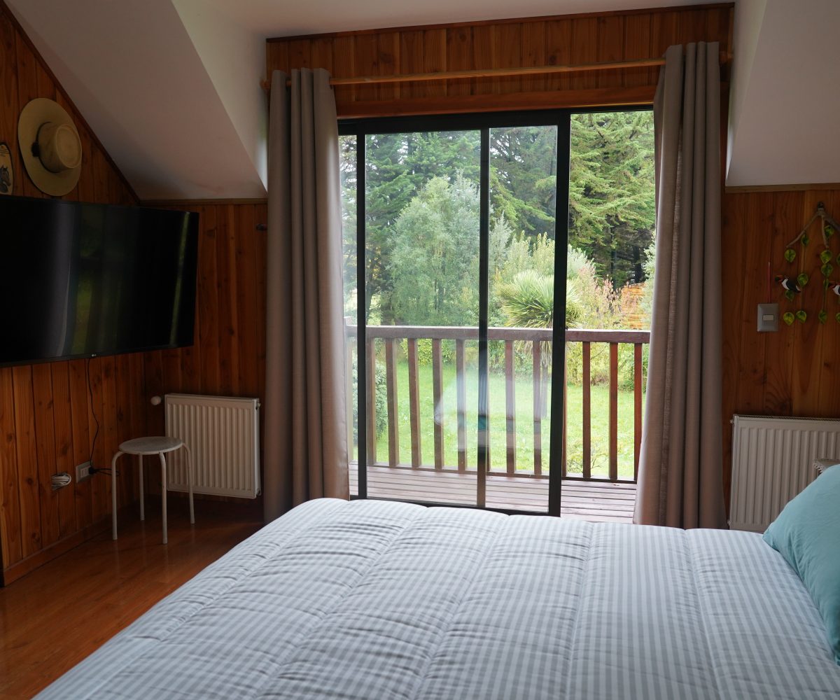 For Sale Se vende precious house casa Villarrica LlauLLau Camino LicanRay close to Pucon 4 bedrooms dormitorios pozo