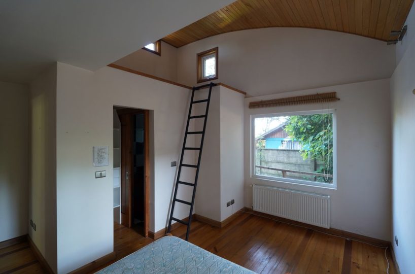 Quality house center Pucon bricks close to shopping mall school Villarrica bus terminal lider