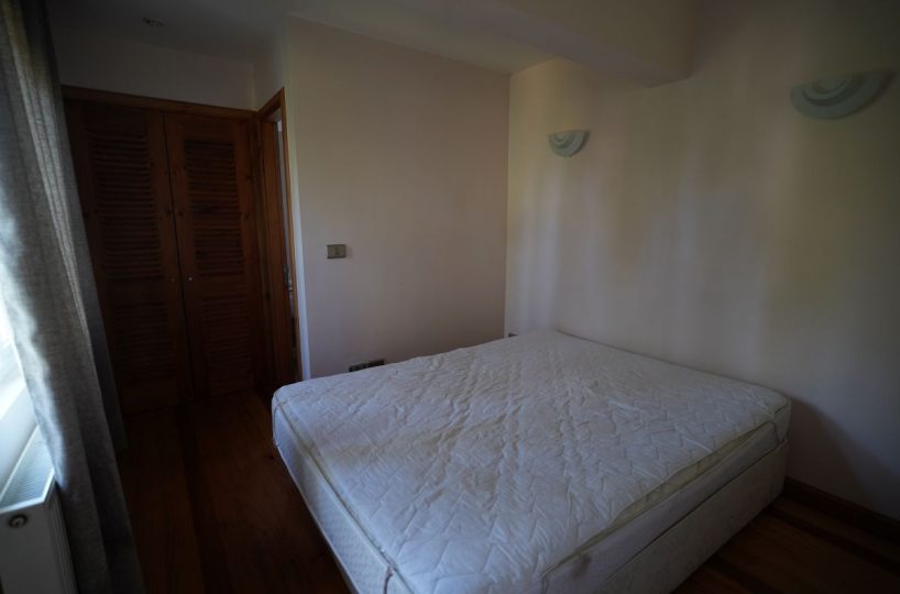 Quality house center Pucon bricks close to shopping mall school Villarrica bus terminal lider